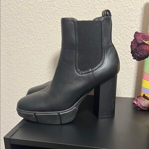 Forever 21 Black Heeled Boots with Chunky Heel